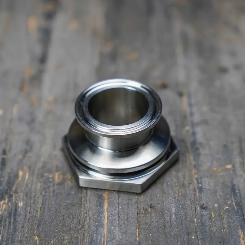 Anvil Foundry™ 1.5" Tri-Clamp Lid Adapter 1