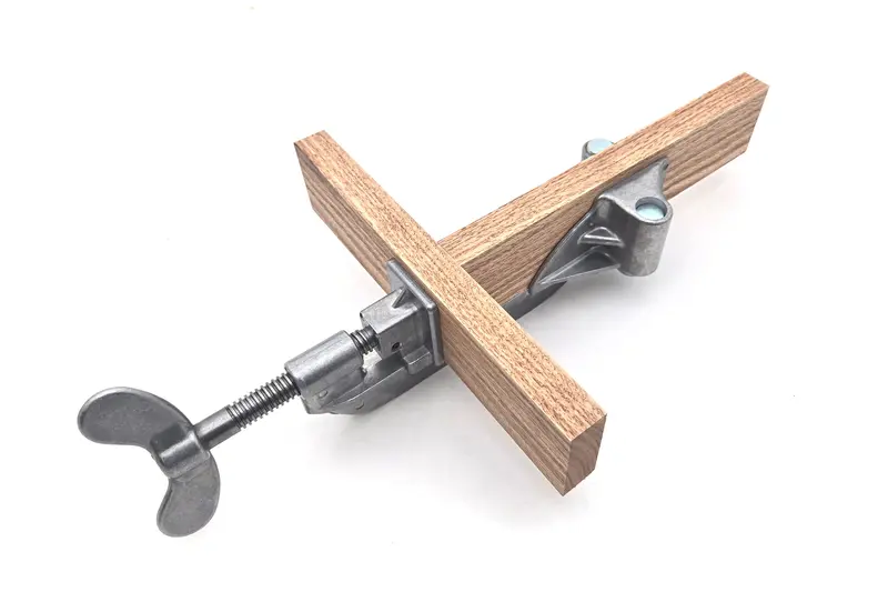 Dubuque Uc-76A 90° Shelving Clamp – Wedgegrip Design 1