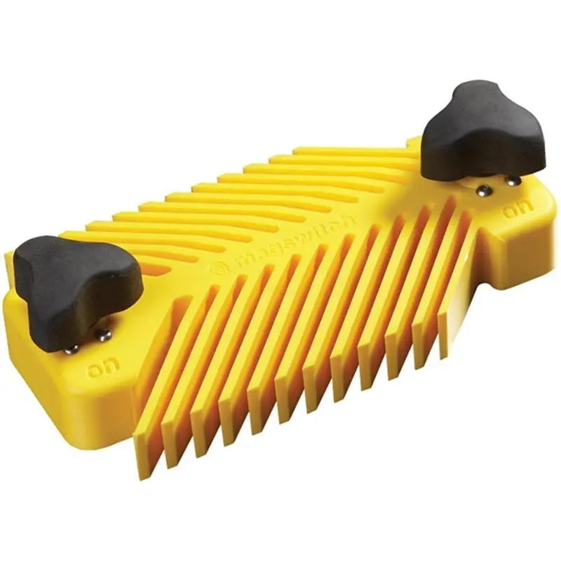 Magswitch Universal Featherboard For Table Saws And Routers (Model 8110015) 1