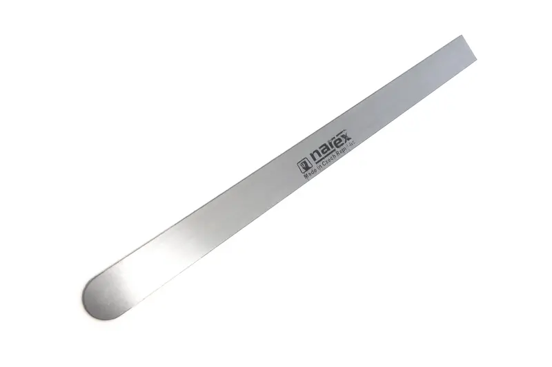 Narex Uni-Scraper – 7-7/8" X 9/16" X 0.028" Precision Blade 1